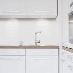 white splashback (Medium)