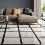6297_n_PAN-eternity-marquinablack-lux-listello-10mm-marquinablack-lux-quadrato-10mm-statuariowhite-lux-10mm-living-001 300 DPI