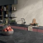 7556_n_PAN-stonetrace-abyss-naturale-6mm-glade-naturale-6mm-kitchen-002