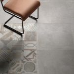 CONCRETE ASH 60X60 + PLAY CONCRETE RETRO MIX 20X20